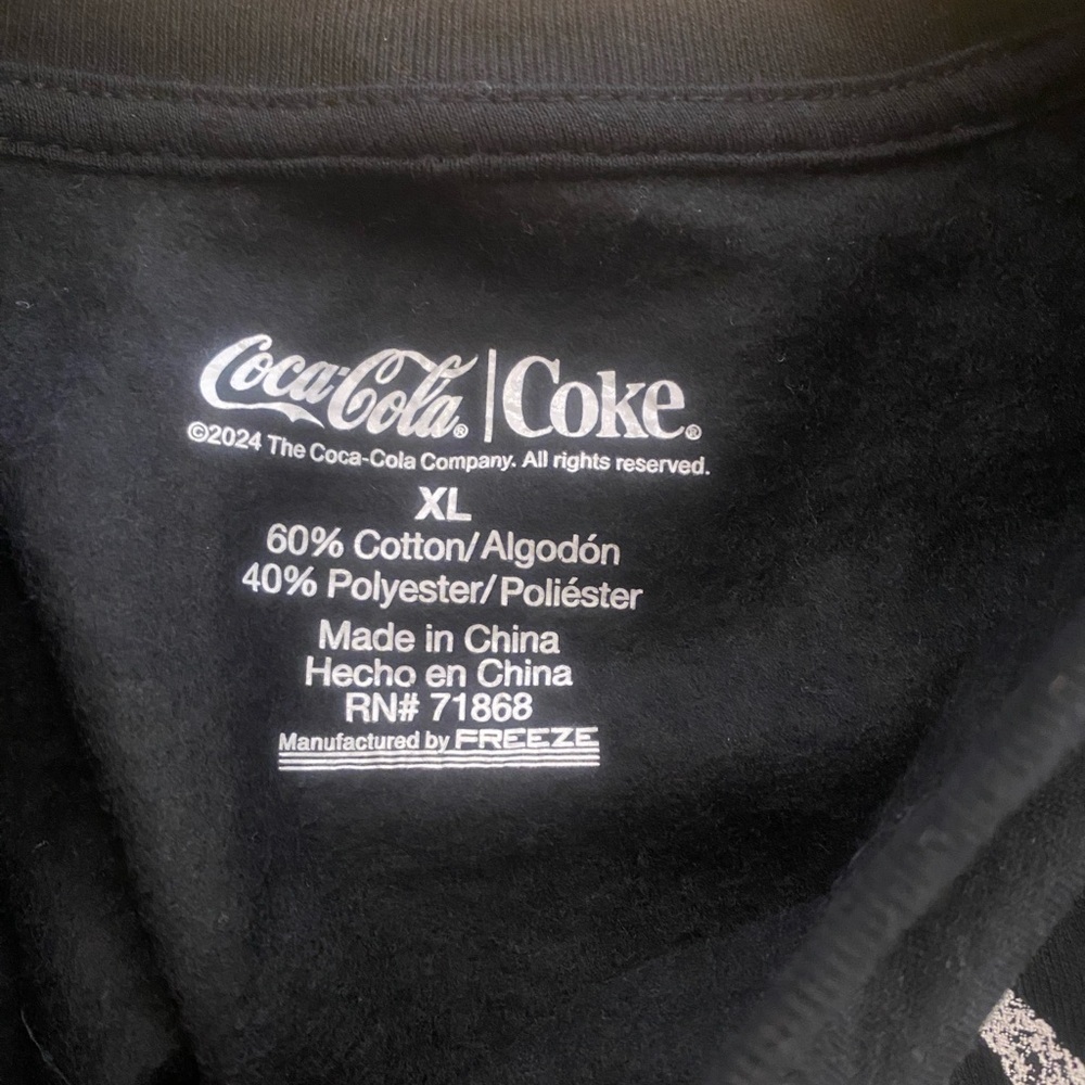 Women’s Christmas Santa Coca-Cola Crew Sweatshirt size xl new without tags - Picture 3 of 11